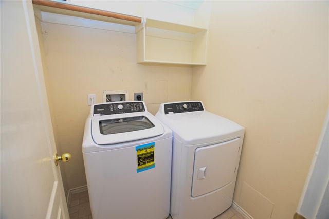 6104 Promenade Lane, Pearland, TX 77584