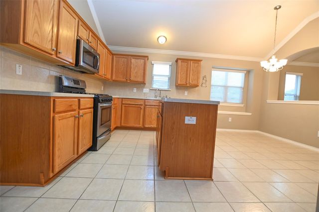 6104 Promenade Lane, Pearland, TX 77584