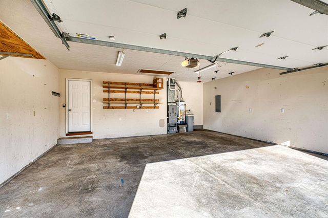 8988 Camelot Drive, Newburgh, IN 47630