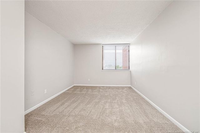 1100 Clarendon Street 602, Fayetteville, NC 28305