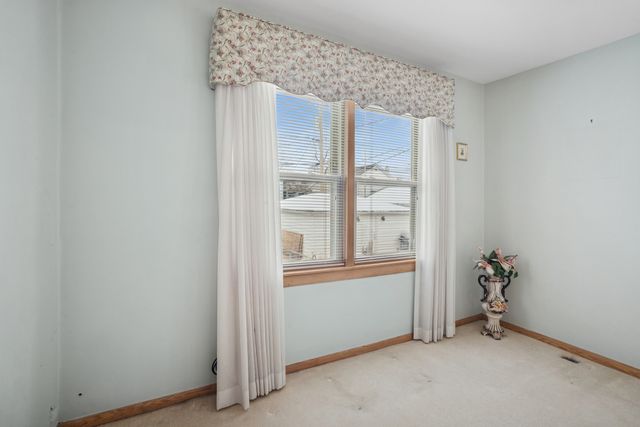 2324 N 73rd Court, Elmwood Park, IL 60707