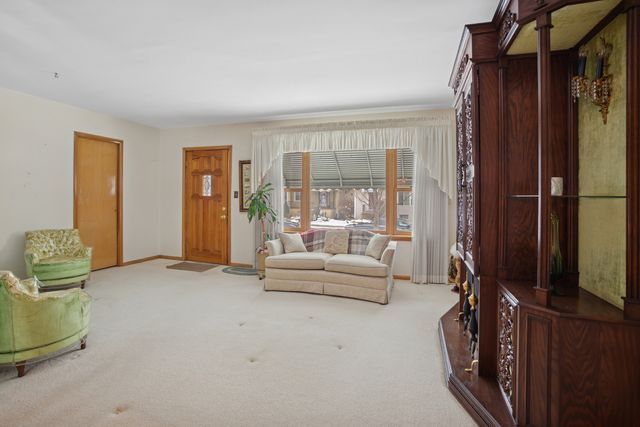 2324 N 73rd Court, Elmwood Park, IL 60707