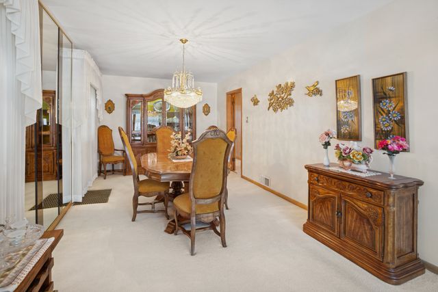 2324 N 73rd Court, Elmwood Park, IL 60707