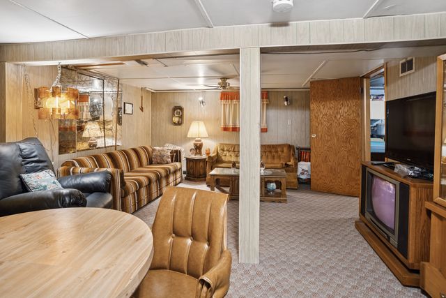 2324 N 73rd Court, Elmwood Park, IL 60707