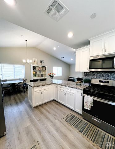 17950 Zurich Ct, Tehachapi, CA 93561