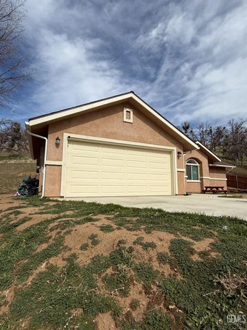 17950 Zurich Ct, Tehachapi, CA 93561