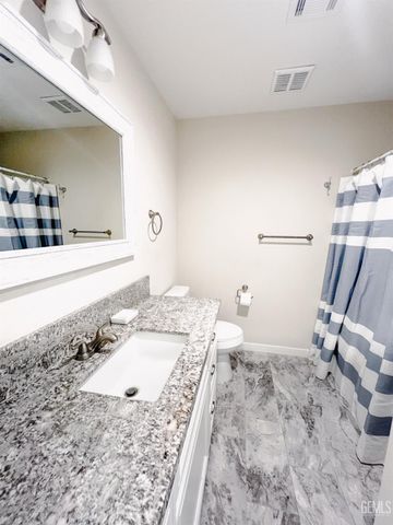 17950 Zurich Ct, Tehachapi, CA 93561