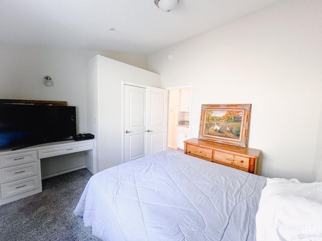 17950 Zurich Ct, Tehachapi, CA 93561