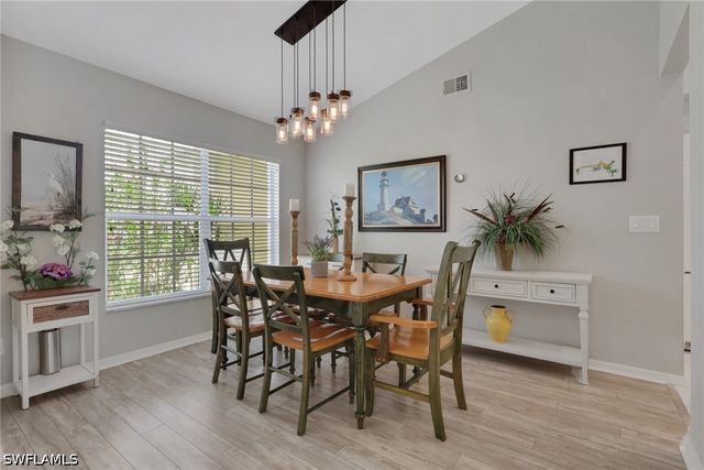 505 Raven WAY, Naples, FL 34110