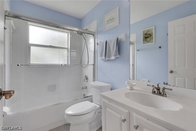 505 Raven WAY, Naples, FL 34110
