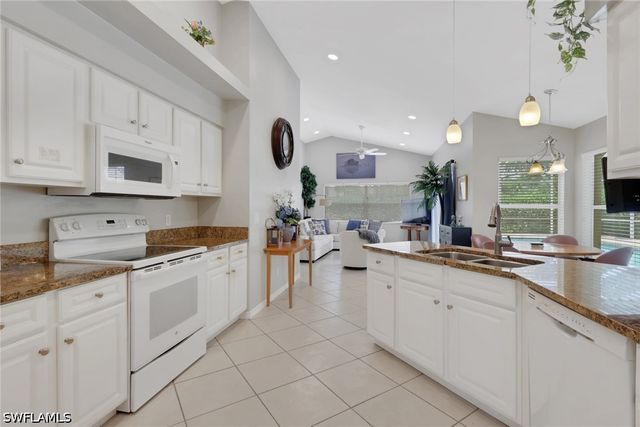 505 Raven WAY, Naples, FL 34110