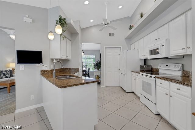 505 Raven WAY, Naples, FL 34110