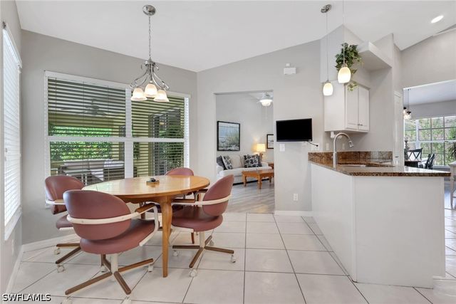505 Raven WAY, Naples, FL 34110