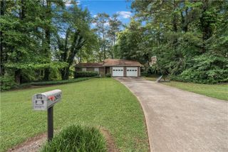 2935 Sawgrass SW Trail, Lilburn, GA 30047