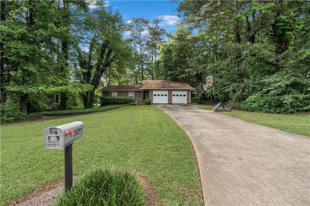 2935 Sawgrass SW Trail, Lilburn, GA 30047