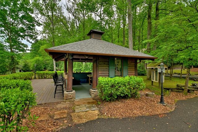 Lot 98 Woodland Bluff Lane, Mineral Bluff, GA 30559