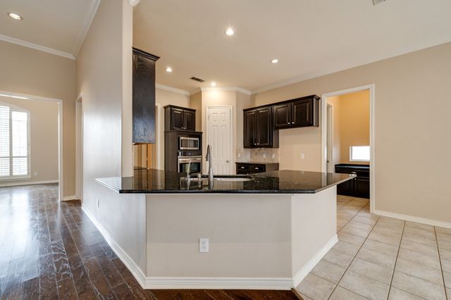 2817 Newburyport Avenue, Garland, TX 75044