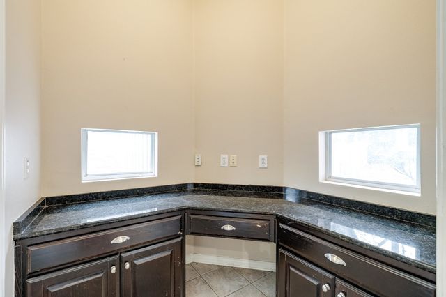 2817 Newburyport Avenue, Garland, TX 75044