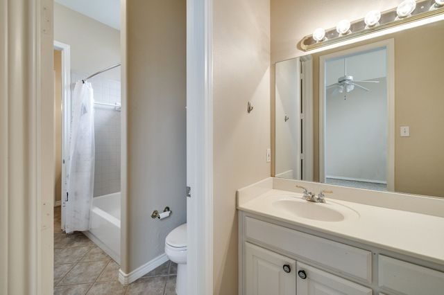 2817 Newburyport Avenue, Garland, TX 75044