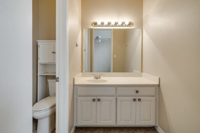 2817 Newburyport Avenue, Garland, TX 75044