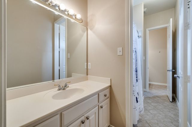 2817 Newburyport Avenue, Garland, TX 75044