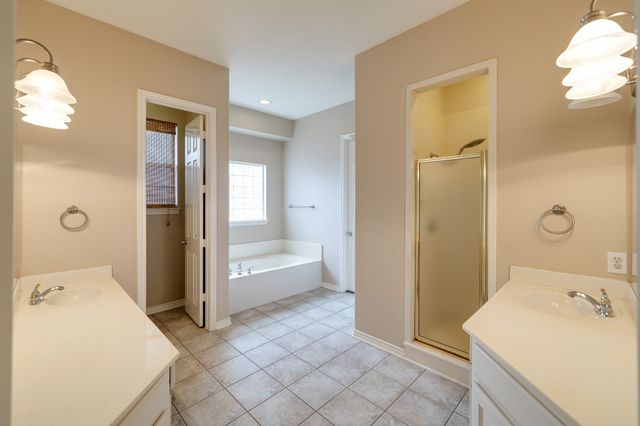 2817 Newburyport Avenue, Garland, TX 75044
