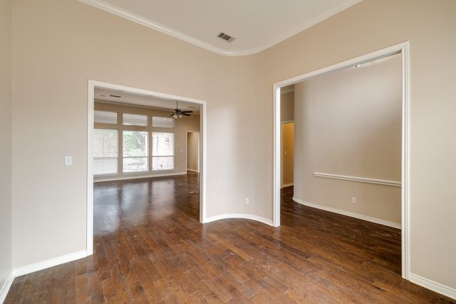 2817 Newburyport Avenue, Garland, TX 75044