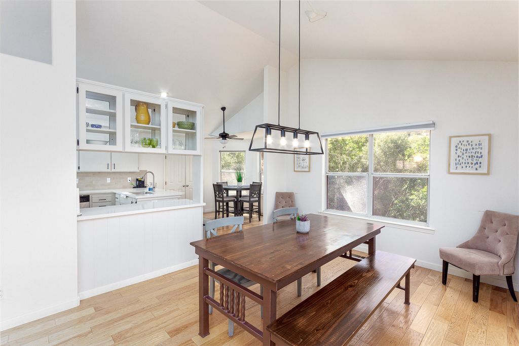 Image 10 of property listing at 41041 Mynatt Drive, Three Rivers, CA 93271