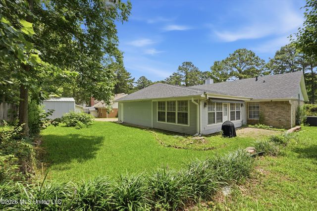 339 Barfield Drive, Byram, MS 39272