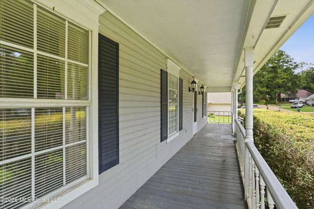 339 Barfield Drive, Byram, MS 39272
