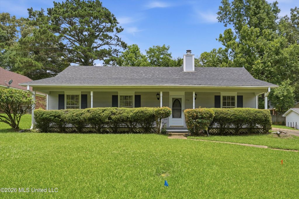 339 Barfield Drive, Byram, MS 39272