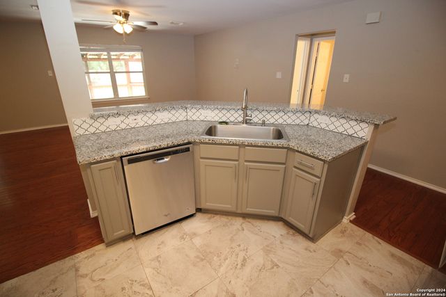 15247 KAMARY LN, San Antonio, TX 78247