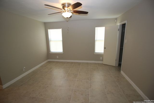 15247 KAMARY LN, San Antonio, TX 78247