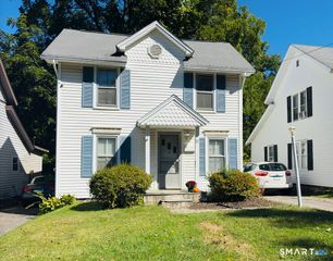 72 Chestnut Street, Bethel, CT 06801