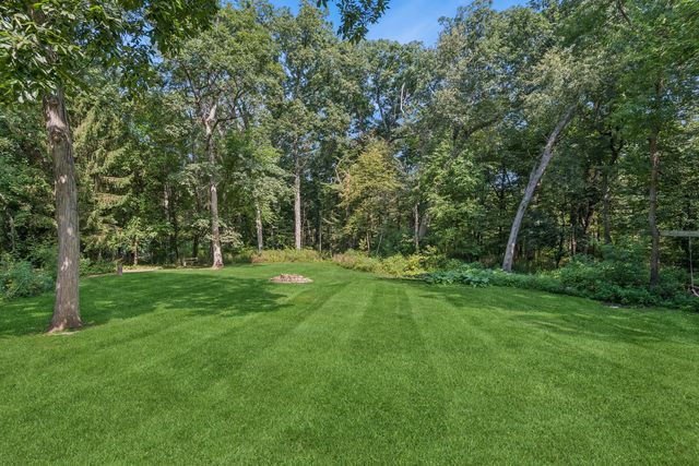 6N419 Ferson Woods Drive, St. Charles, IL 60175