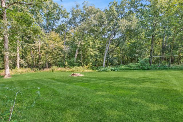 6N419 Ferson Woods Drive, St. Charles, IL 60175