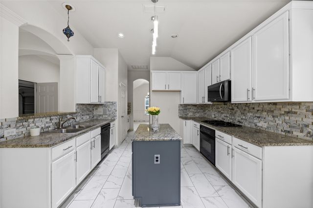 8961 Riscky Trail, Fort Worth, TX 76244