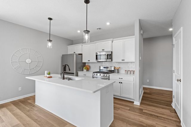 7297 146th Avenue NW, Anoka, MN 55303