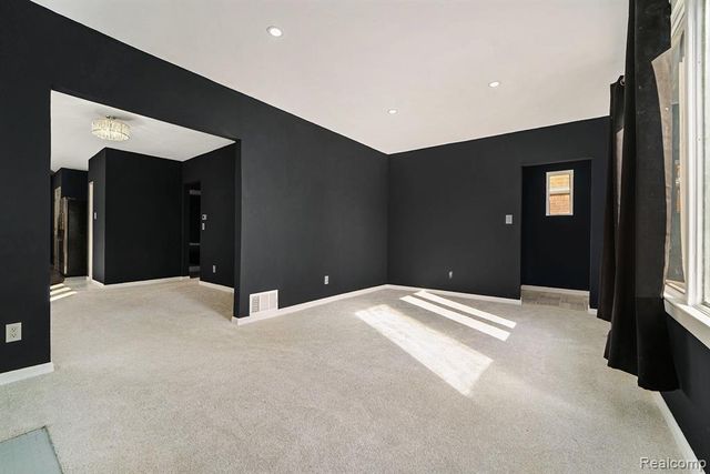 9241 Steel Street, Detroit, MI 48228