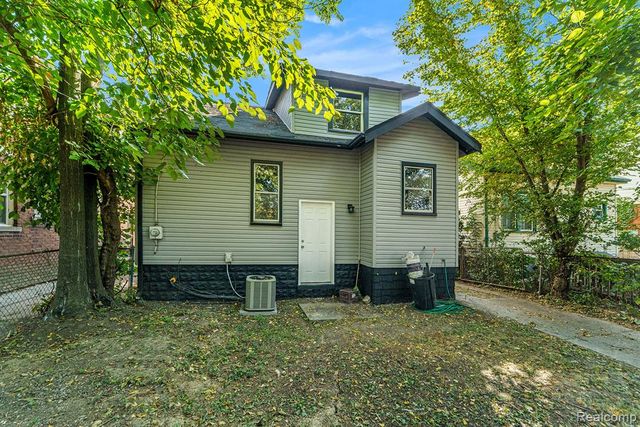 9241 Steel Street, Detroit, MI 48228