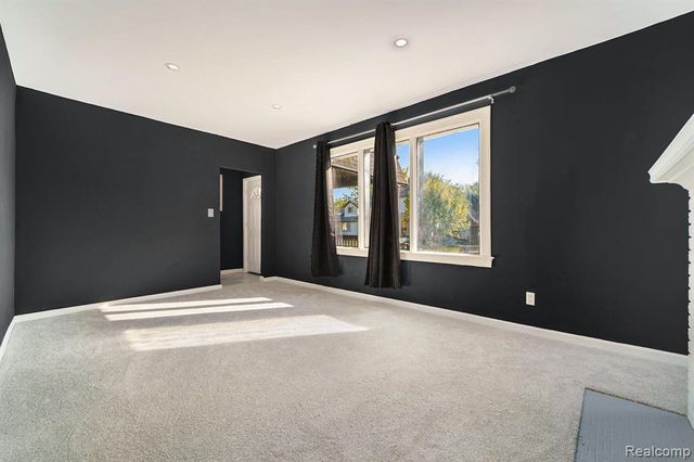 9241 Steel Street, Detroit, MI 48228