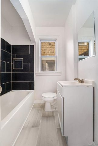 9241 Steel Street, Detroit, MI 48228