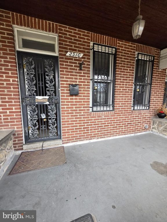 2310 N LONGWOOD ST, Baltimore, MD 21216