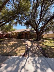 3924 Mesa Drive, Plano, TX 75074