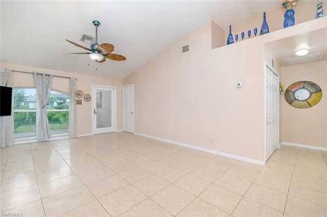 3043 SW 23rd PL, Cape Coral, FL 33914