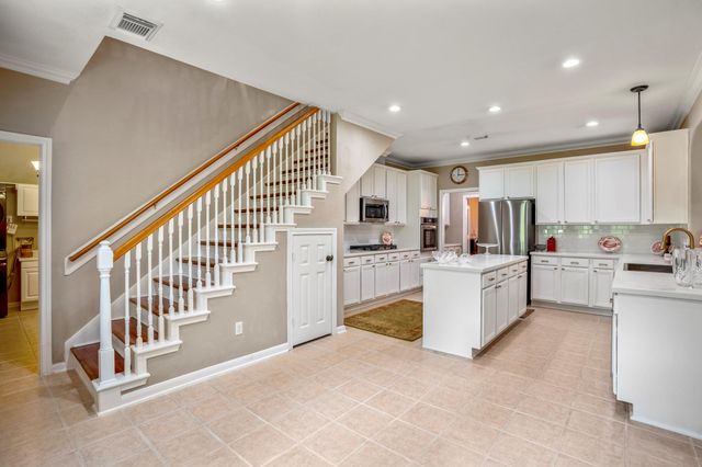 9515 Sotherloch Lake Drive, Spring, TX 77379