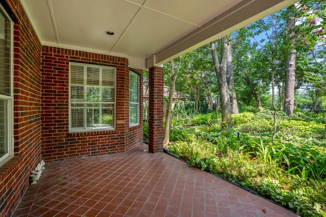 9515 Sotherloch Lake Drive, Spring, TX 77379