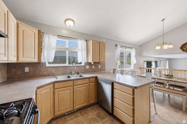 1901 S 650 E, Clearfield, UT 84015