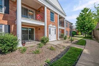 540 Shorely Drive 104, Barrington, IL 60010