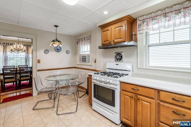 217 Mountain Way, Rutherford, NJ 07070
